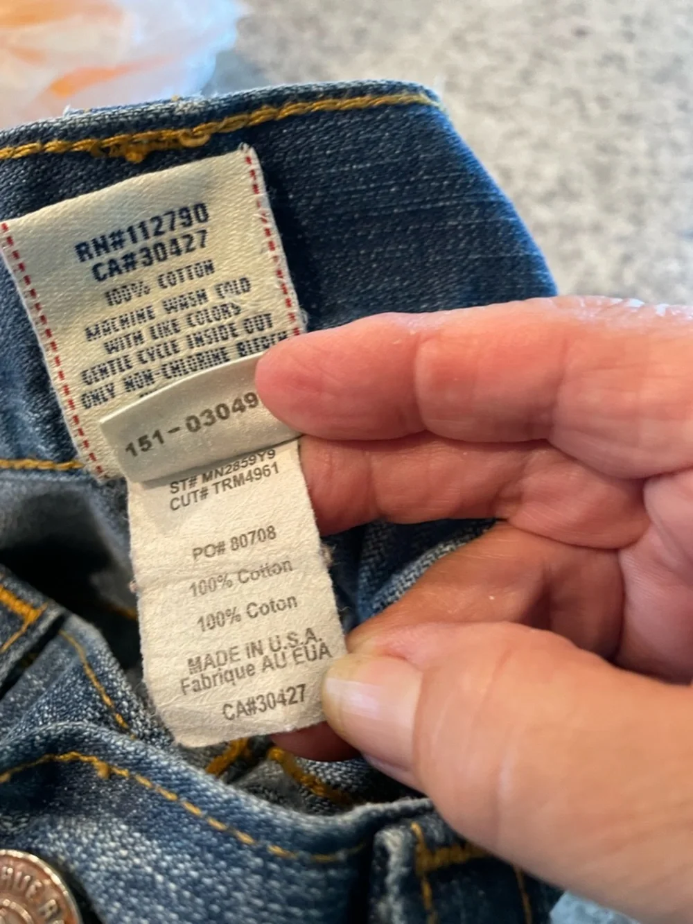 Vintage True Religion World Tour RICKY Medium wash slightly distressed jeans 34